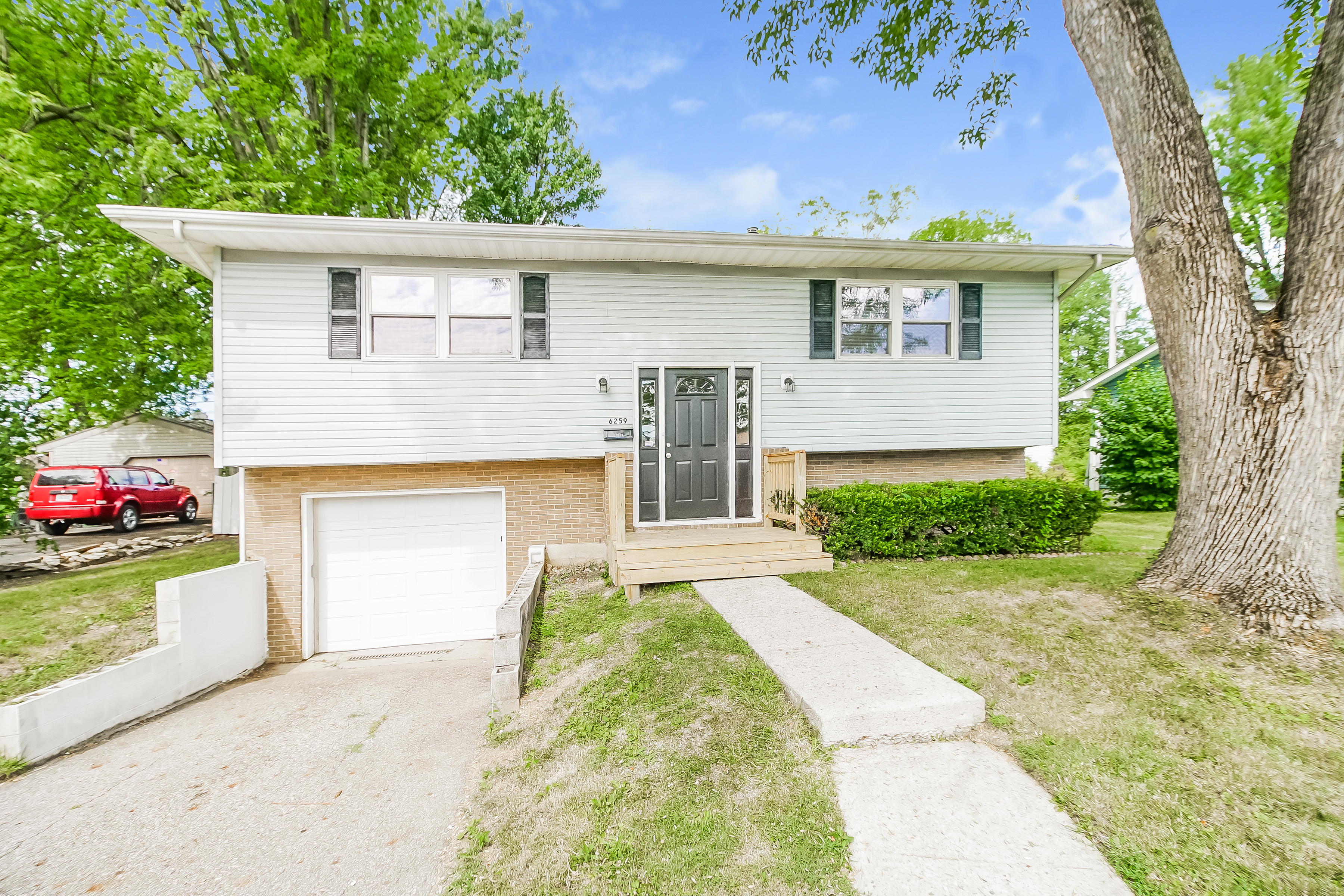 6259 Faircrest Rd Columbus, OH 43229